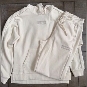 Puma women's fleece Hoodie and Jogger sweatpants set Size Small